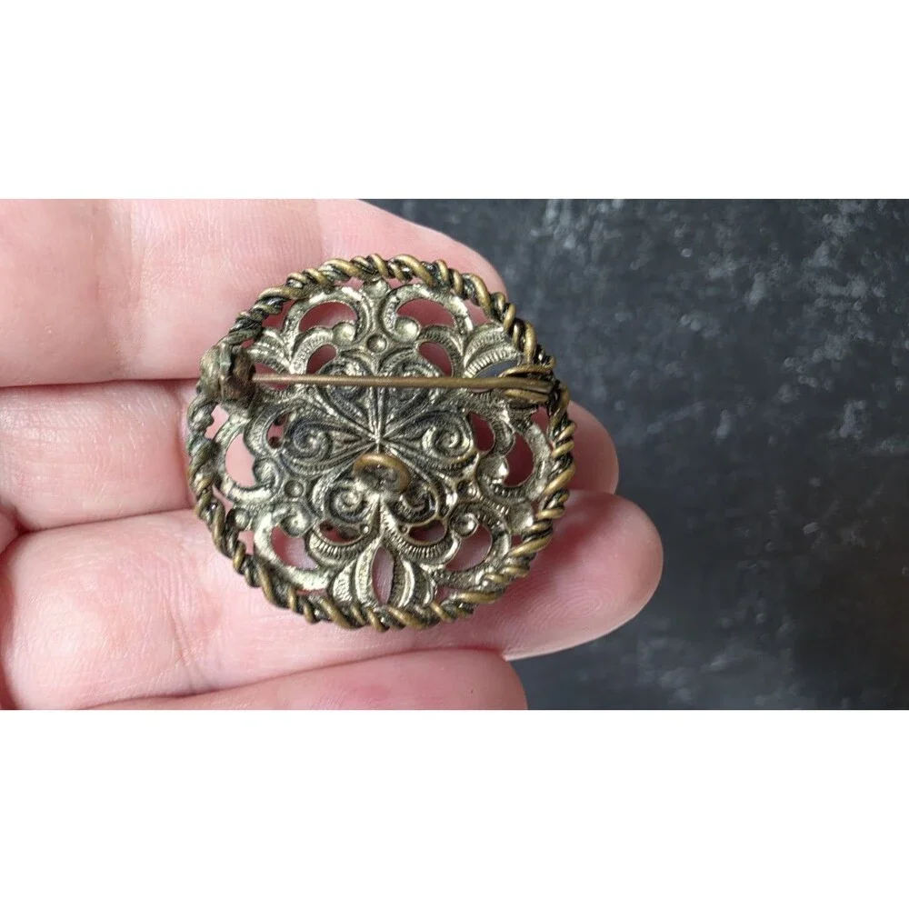 Floral Faux Pearl And Metal Brooch Vintage Costume Jewelry READ Description